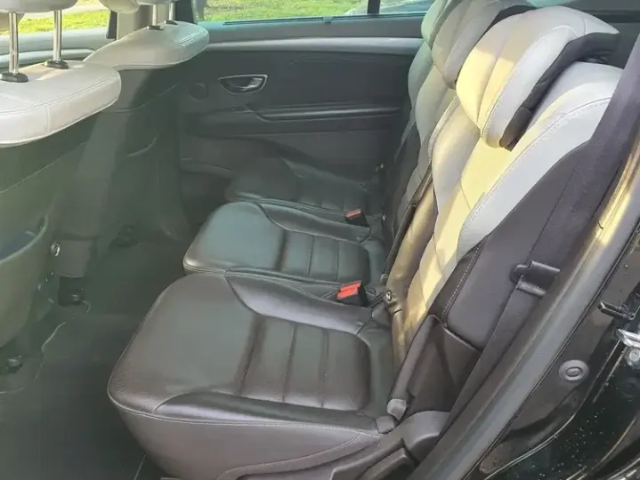 Renault Espace V Energy dCi 160 EDC Initiale Paris