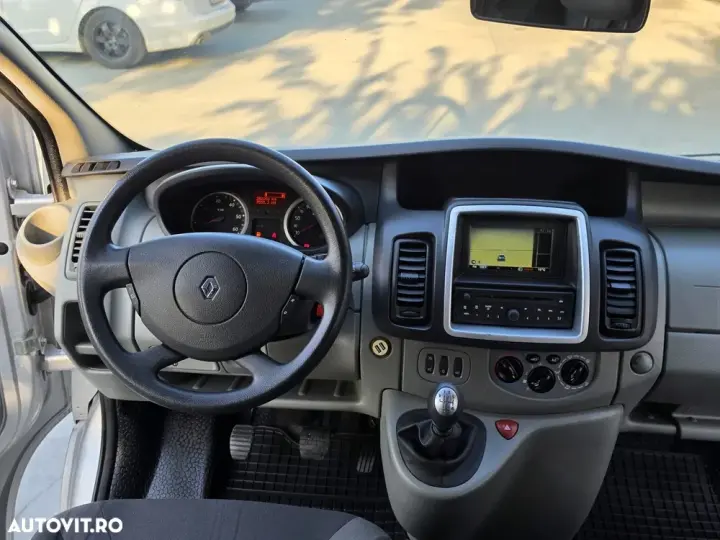Renault Trafic Grand Passenger L2H1 Expression