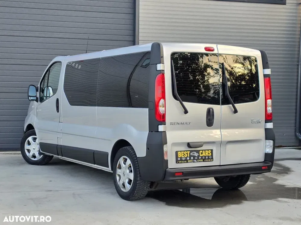 Renault Trafic Grand Passenger L2H1 Expression — imagine 2