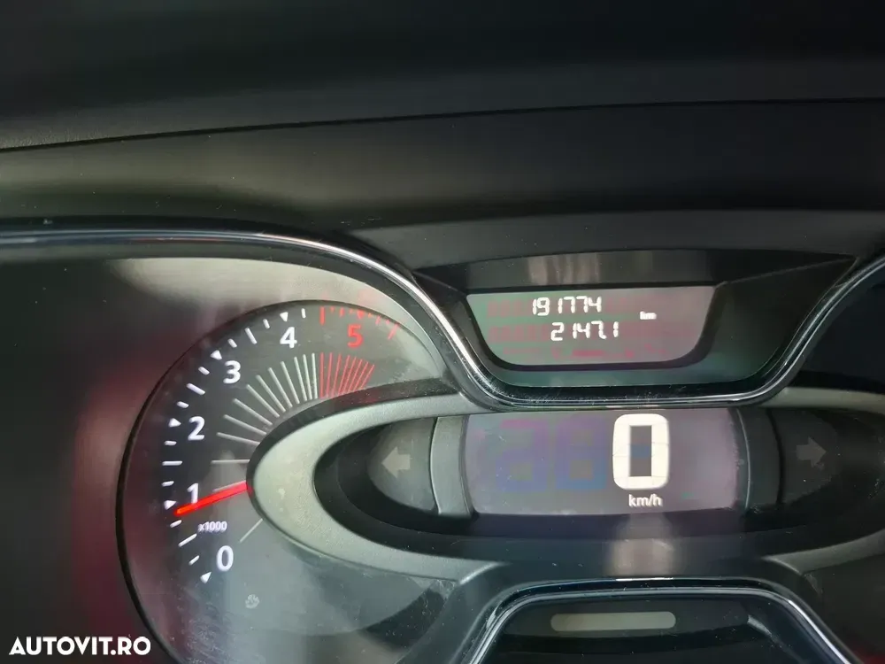 Renault Captur dCi 90 INTENS — imagine 4