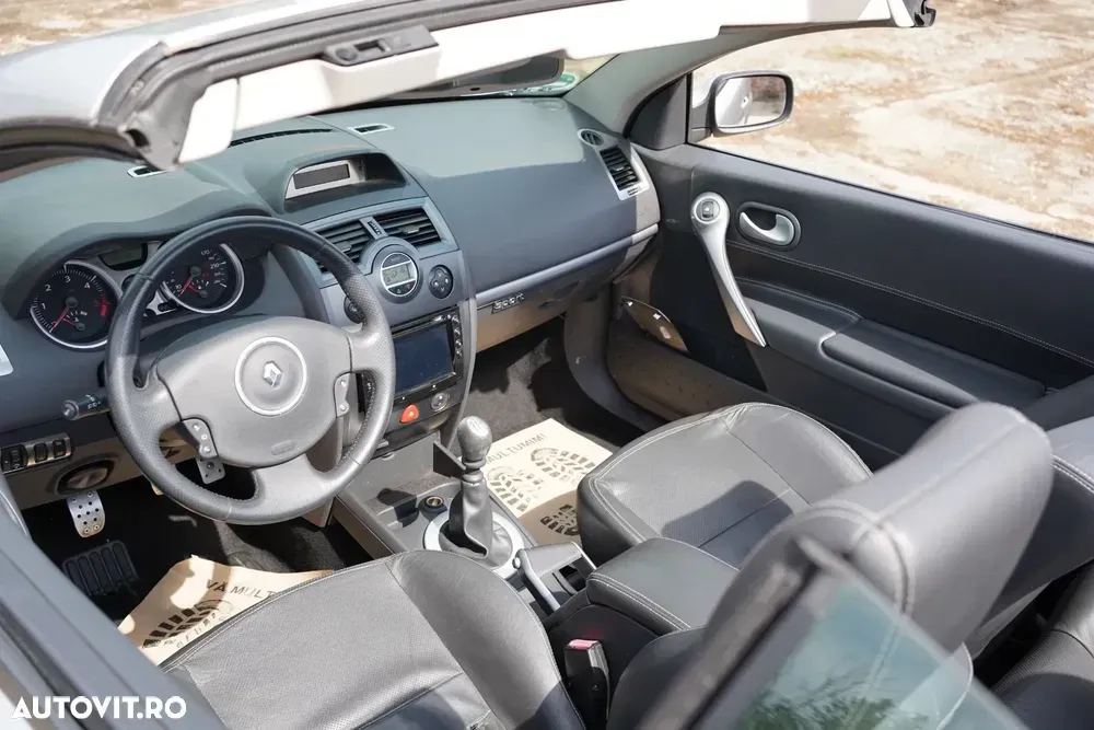 Renault Mégane III II 1.9 dCI Dynamique — imagine 5