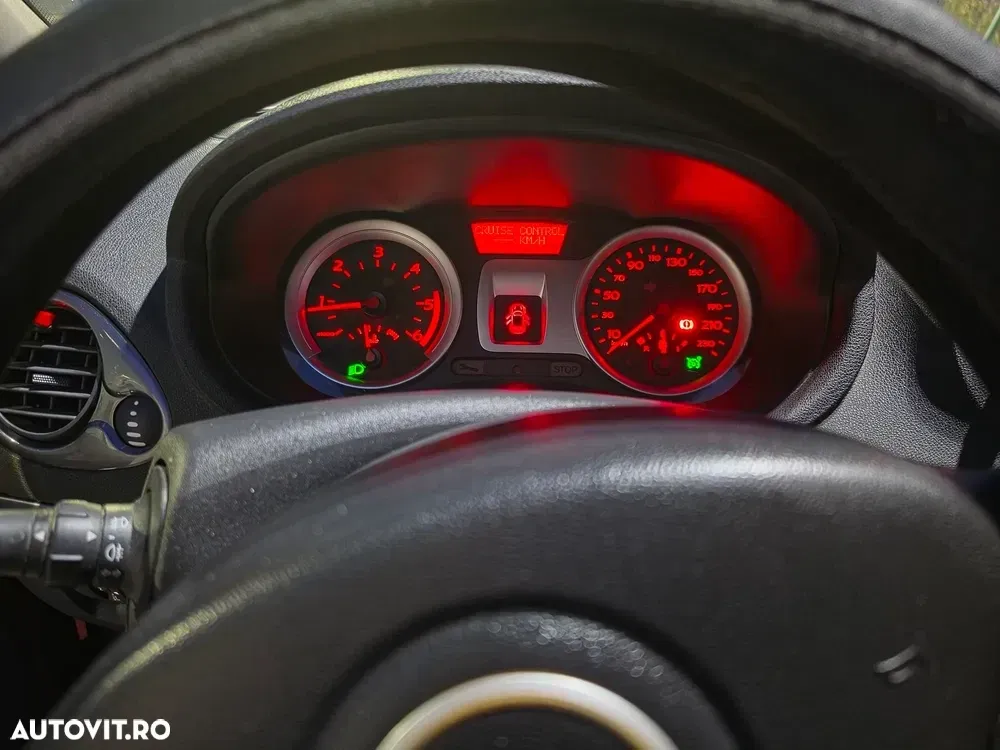 Renault Clio III III 1.5dCi Privilege — imagine 4