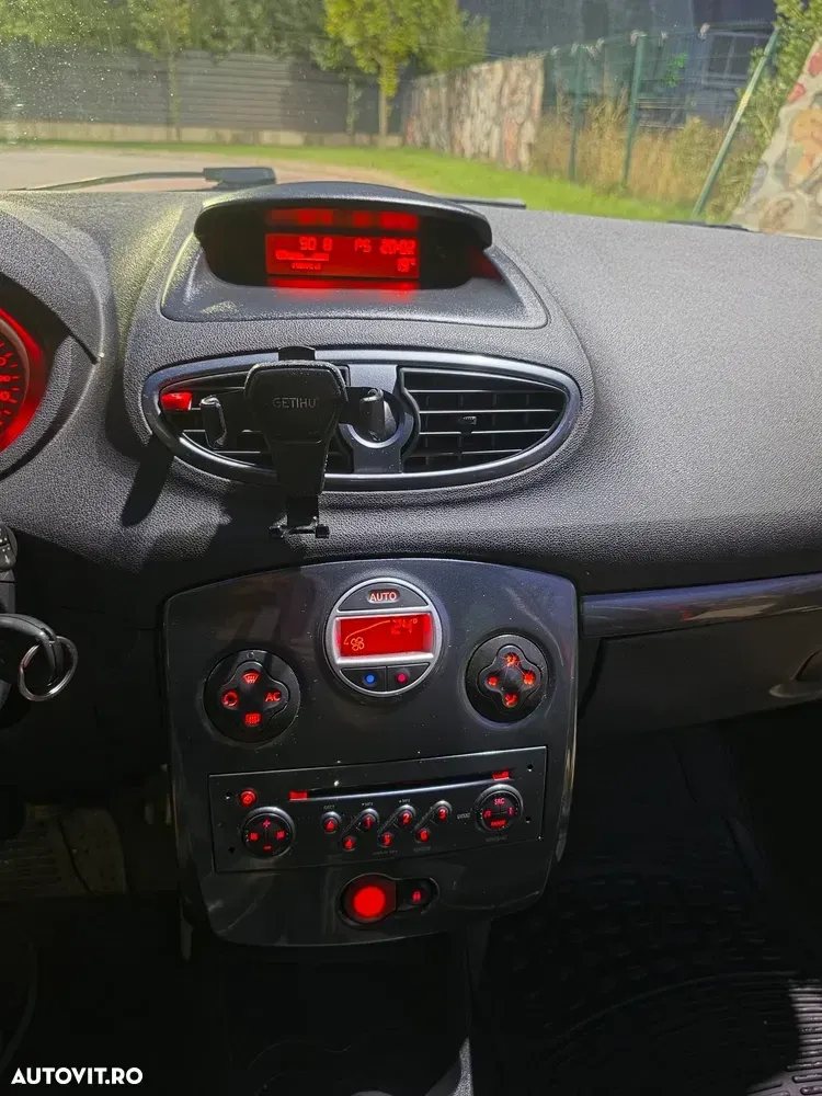 Renault Clio III III 1.5dCi Privilege — imagine 3