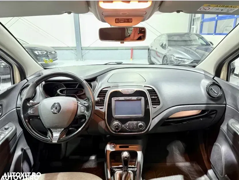 Renault Captur I dCi 90 EDC Dynamique — imagine 5