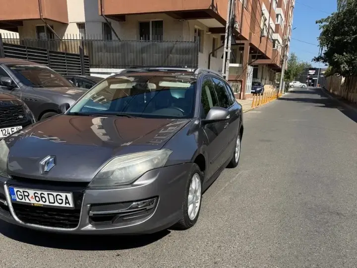 Renault Laguna dCi 110 FAP EDC Expression
