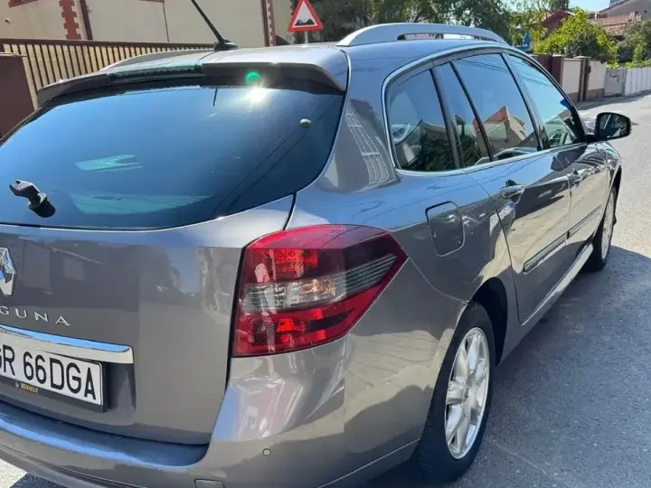 Renault Laguna dCi 110 FAP EDC Expression