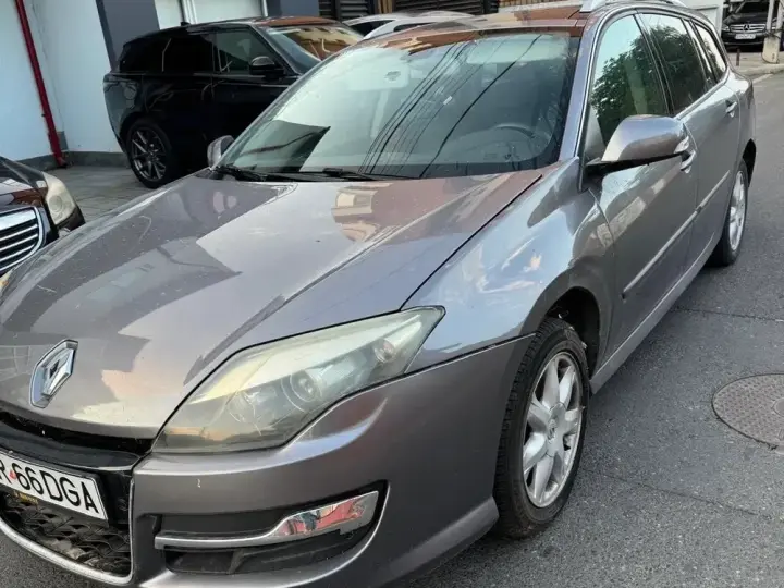 Renault Laguna dCi 110 FAP EDC Expression