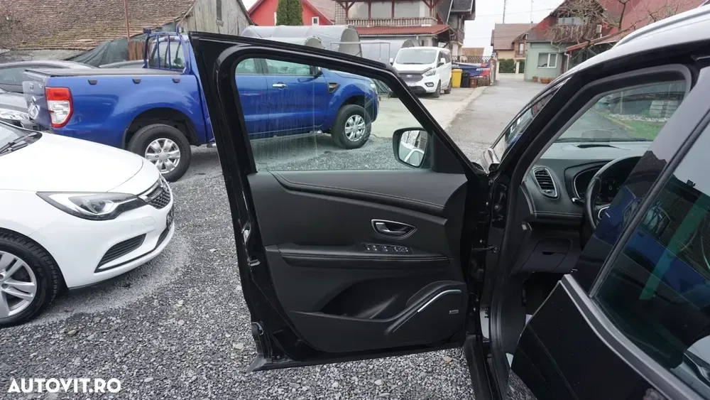 Renault Grand Scenic ENERGY TCe 130 BOSE EDITION — imagine 6