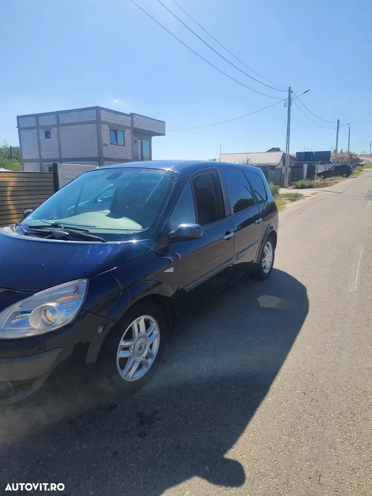 Renault Scénic — imagine 2