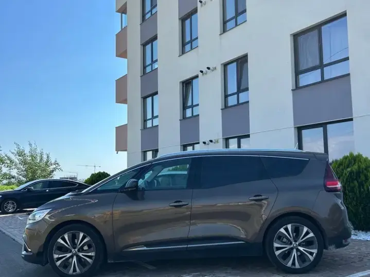 Renault Grand Scenic 1.6 dCi Energy Privilege
