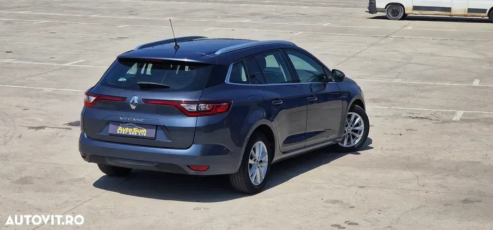 Renault Mégane IV ENERGY dCi EDC Intens — imagine 4