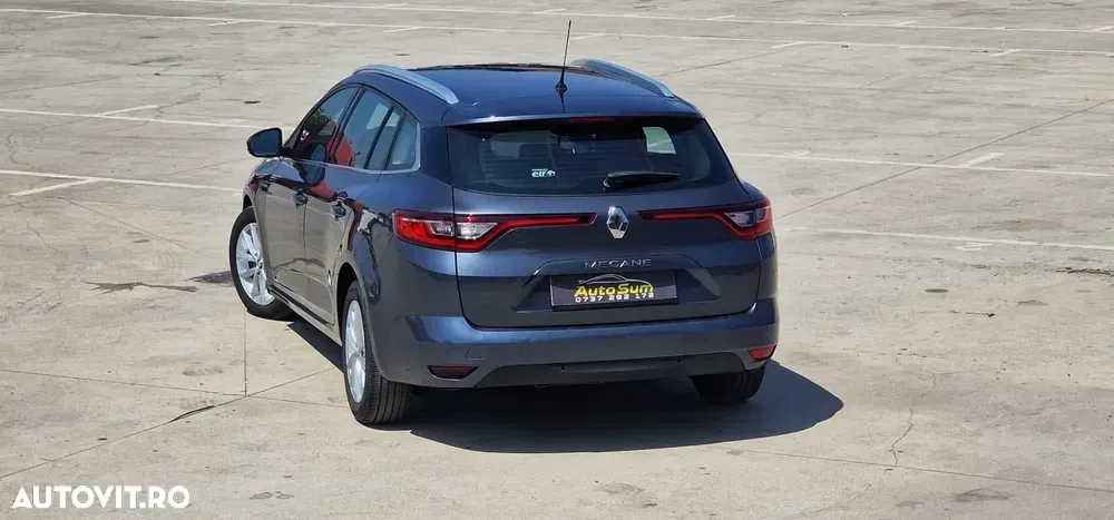 Renault Mégane IV ENERGY dCi EDC Intens — imagine 5