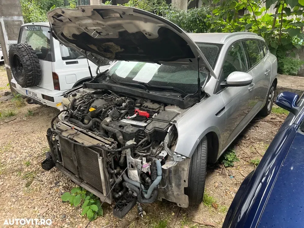 Renault Mégane IV BLUE dCi EDC Intens — imagine 3
