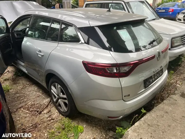 Renault Mégane IV BLUE dCi EDC Intens