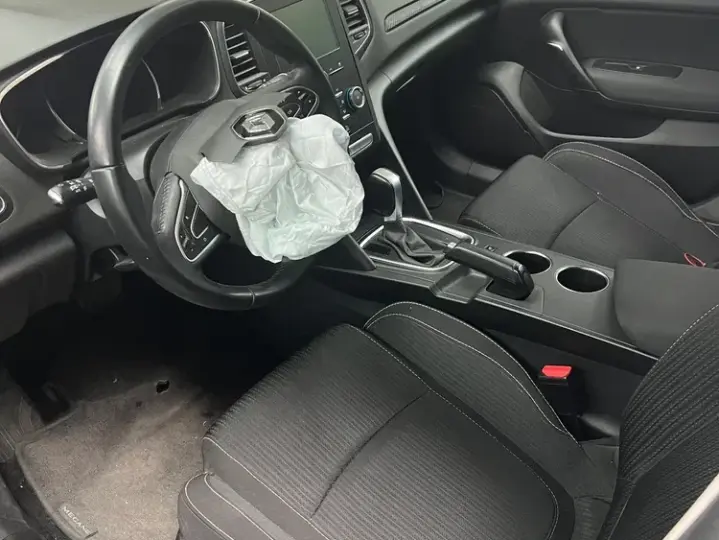 Renault Mégane IV BLUE dCi EDC Intens