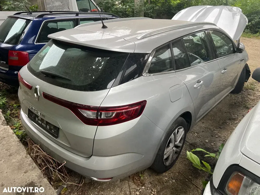 Renault Mégane IV BLUE dCi EDC Intens — imagine 2