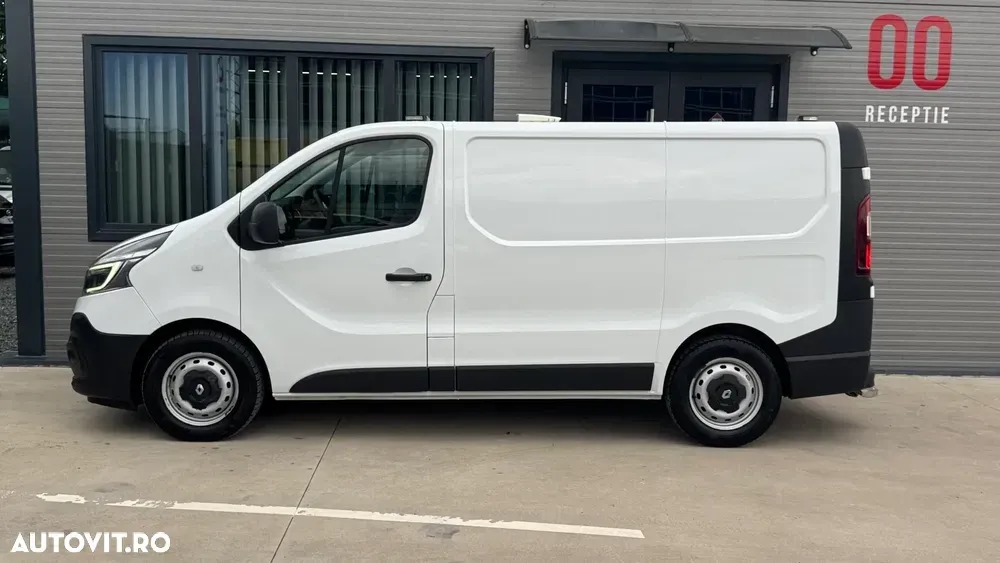 Renault Trafic — imagine 5