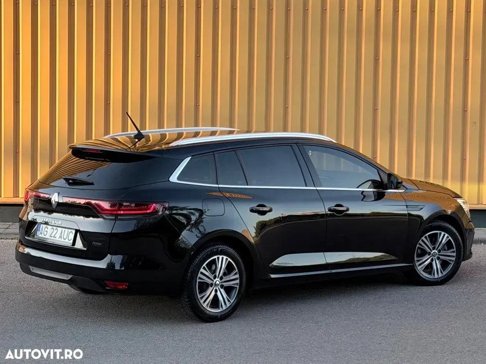 Renault Mégane IV E-TECH 160 E-Tech engineered — imagine 2