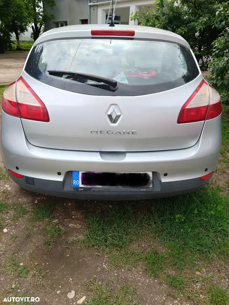 Renault Mégane III 1.6 Authentique — imagine 3