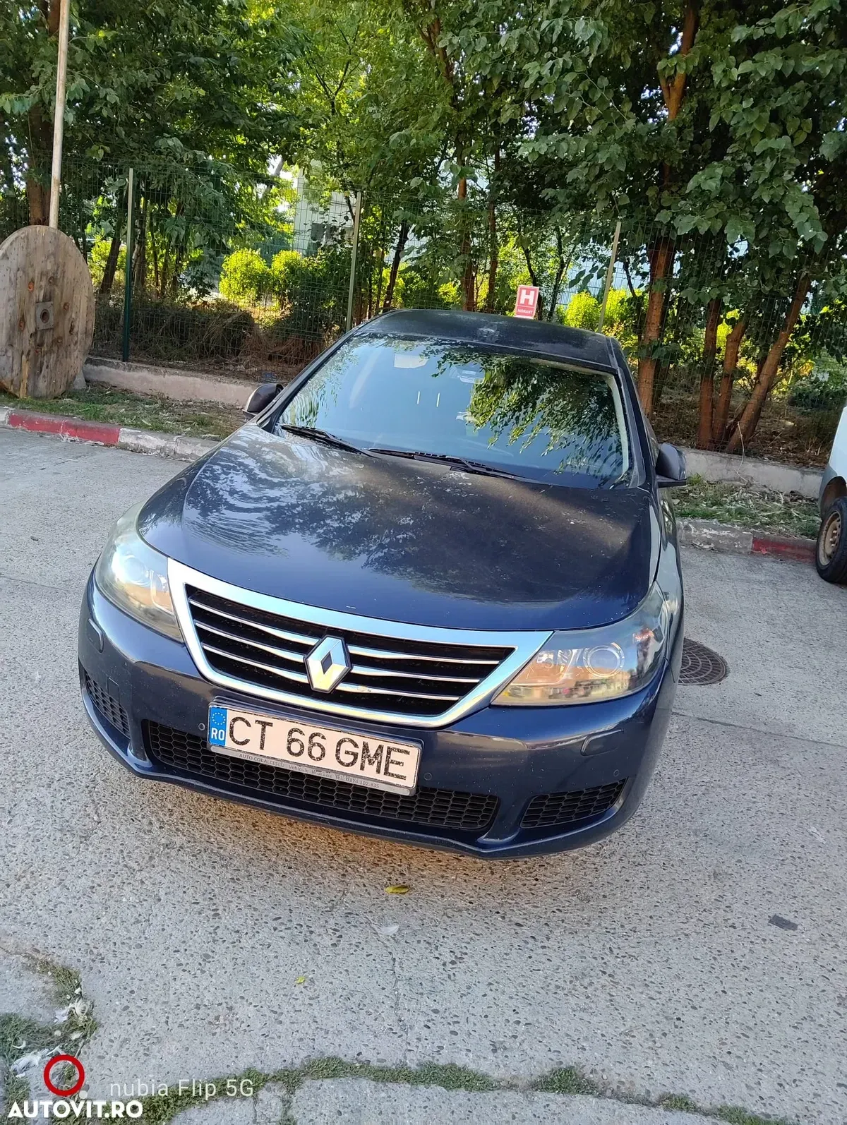 Renault Latitude — imagine 6