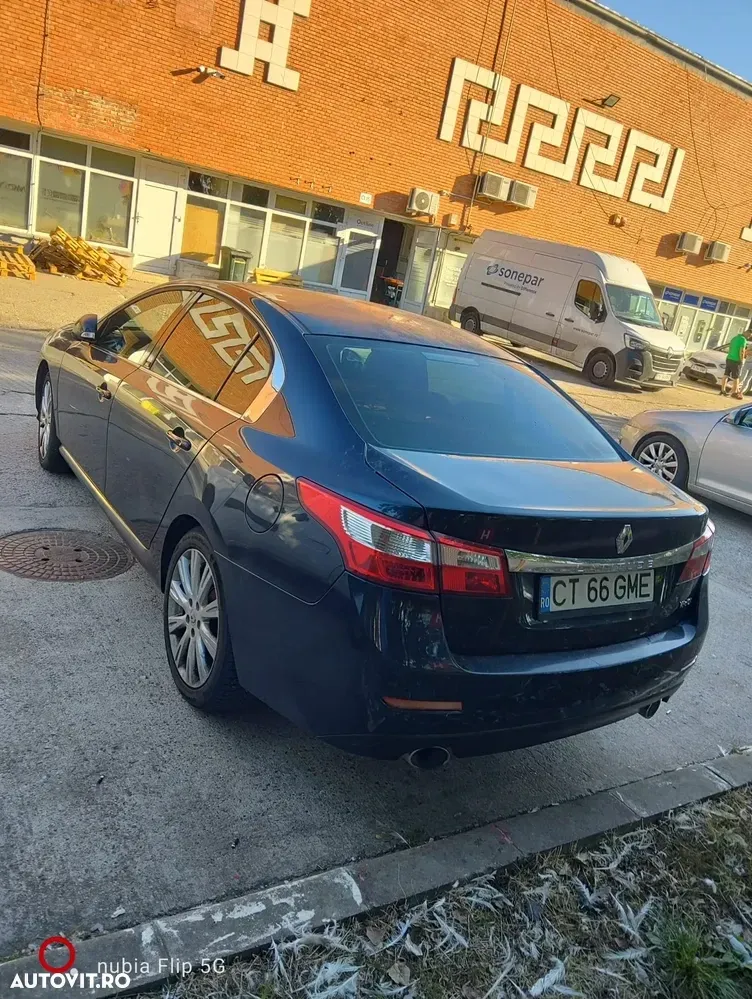 Renault Latitude — imagine 3