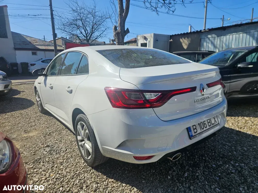 Renault Mégane TCe Zen — imagine 3