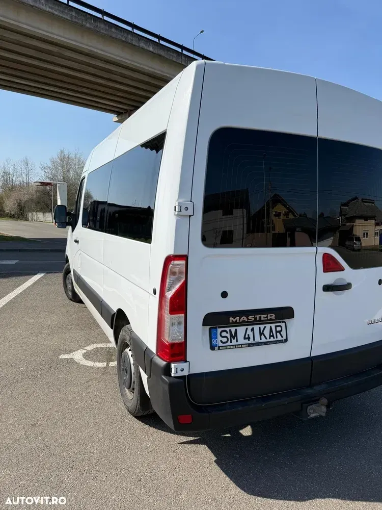 Renault Master 2.3 Blue 145 TT Combi 3,5t L2H2 8+1 — imagine 3