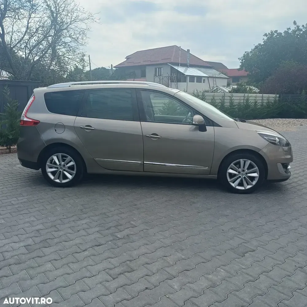 Renault Grand Scenic Energy dCi 130 Start & Stop Bose Edition — imagine 4