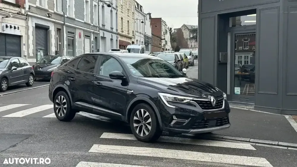 Renault Arkana E-TECH 145 Evolution — imagine 2