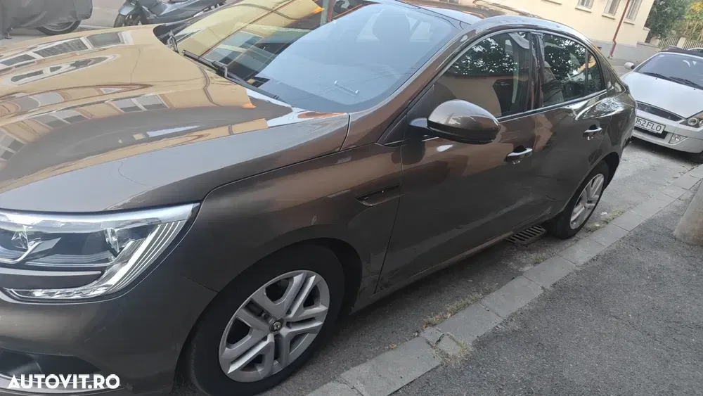 Renault Mégane TCe Business — imagine 4
