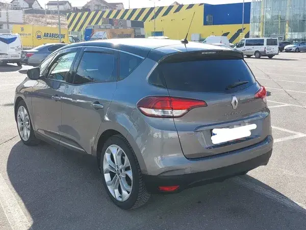 Renault Scénic IV ENERGY dCi 110 EDC INTENS