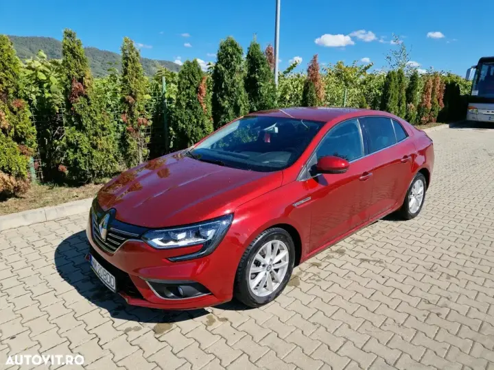Renault Mégane IV Blue dCi 116 EDC Intens