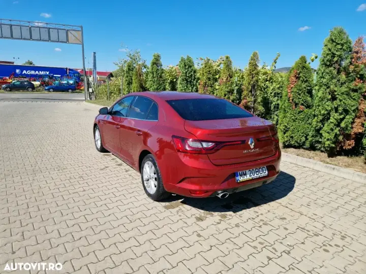 Renault Mégane IV Blue dCi 116 EDC Intens