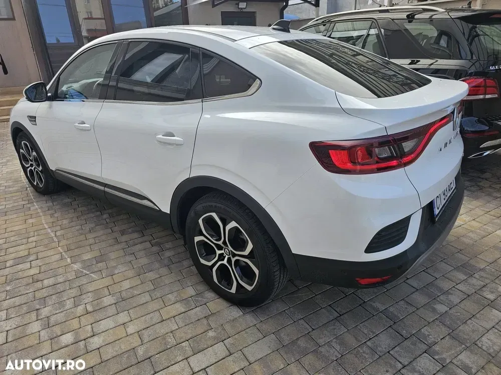 Renault Arkana E-TECH 145 Equilibre — imagine 4