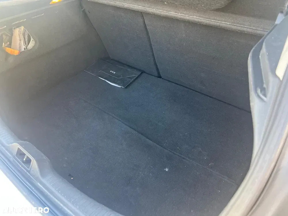 Renault Mégane III 1.5 dCi Dynamique — imagine 5