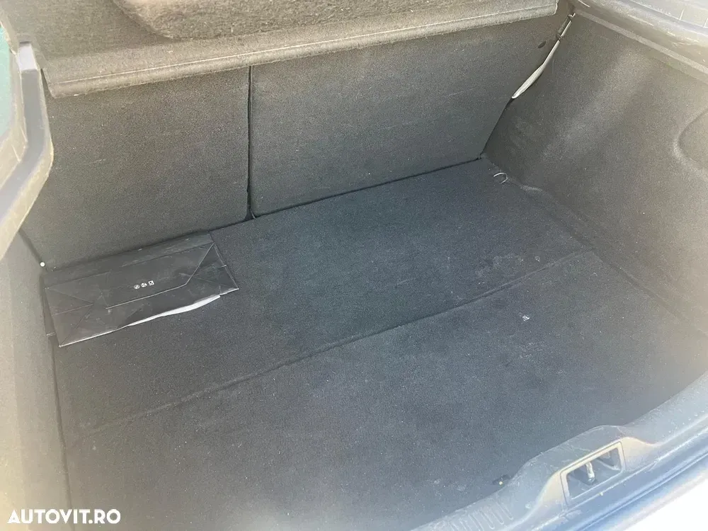 Renault Mégane III 1.5 dCi Dynamique — imagine 6