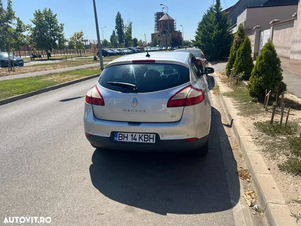 Renault Mégane III 1.5 dCi Dynamique — imagine 2