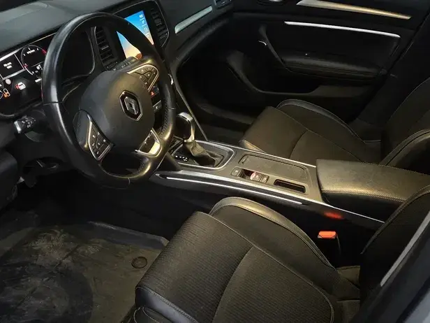 Renault Mégane IV Blue dCi 116 EDC Intens