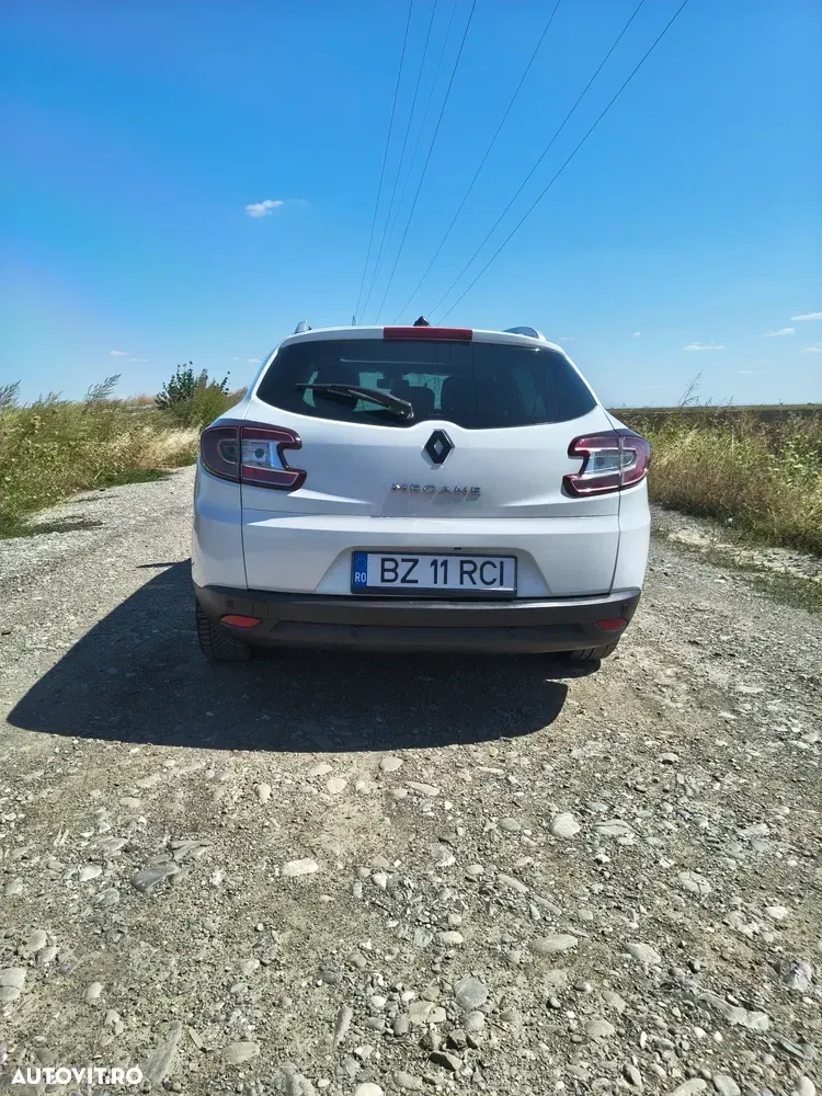 Renault Mégane III ENERGY dCi 110 Start & Stop Bose Edition — imagine 2