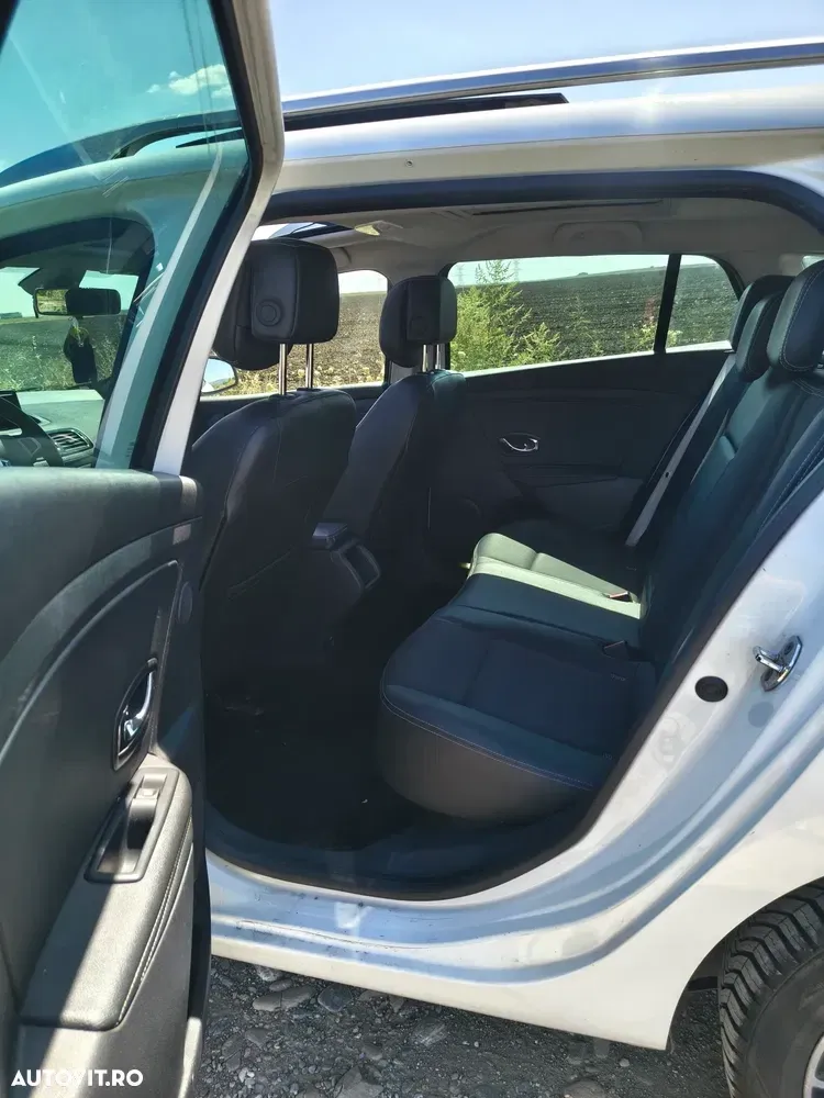 Renault Mégane III ENERGY dCi 110 Start & Stop Bose Edition — imagine 6