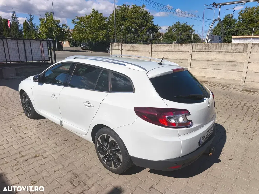 Renault Mégane III ENERGY dCi 130 Start & Stop Bose Edition — imagine 3