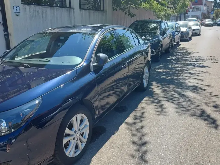 Renault Latitude