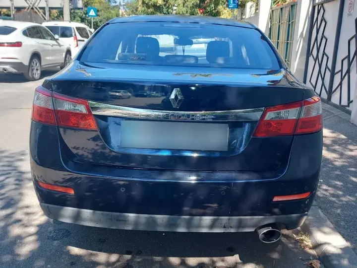 Renault Latitude