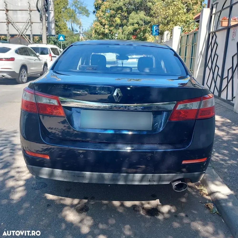 Renault Latitude — imagine 4