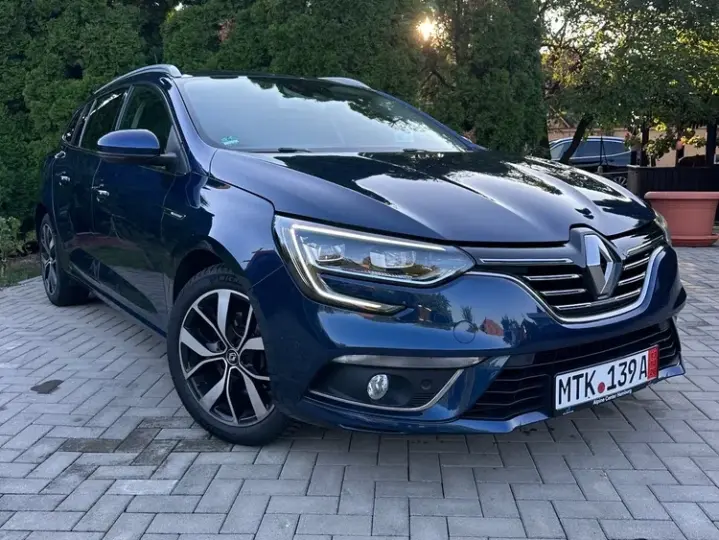Renault Mégane IV ENERGY dCi 130 Start & Stop Bose Edition