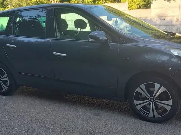 Renault Grand Scenic 1.6 dCi Stop&Start Energy Privilege