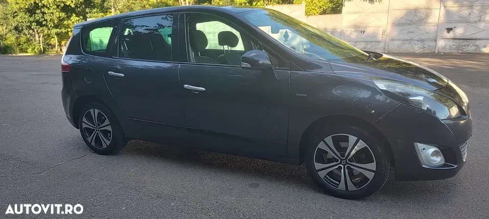 Renault Grand Scenic 1.6 dCi Stop&Start Energy Privilege — imagine 2