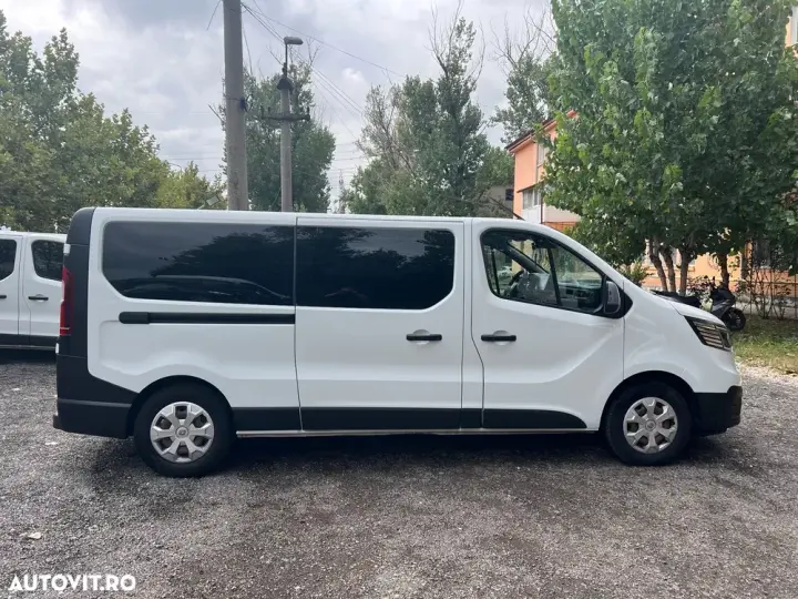 Renault Trafic 2.0 Blue dCi 120 Combi L2H1 8+1 locuri Authentique