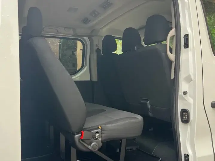Renault Trafic 2.0 Blue dCi 120 Combi L2H1 8+1 locuri Authentique