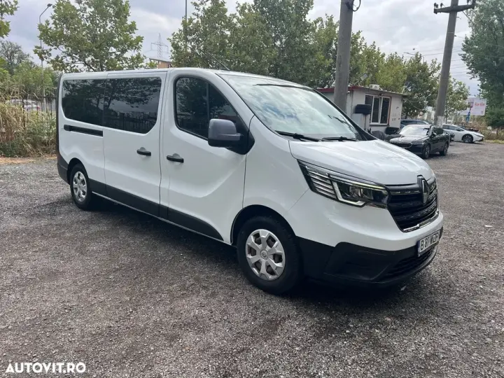 Renault Trafic 2.0 Blue dCi 120 Combi L2H1 8+1 locuri Authentique